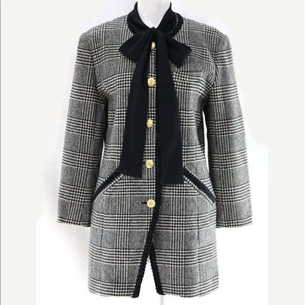 Vintage wool jacket. Very Chanel!